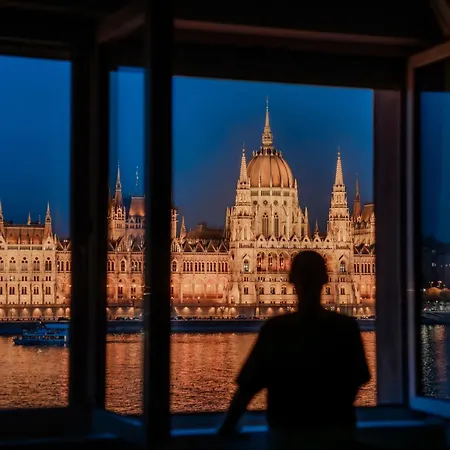 Parliament Panorama Apartment Budapest Exterior photo